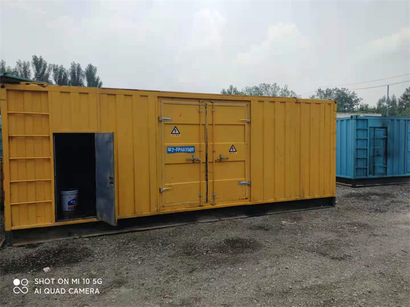 镇康200KW柴油发电机组需要配备什么型号的电缆线？